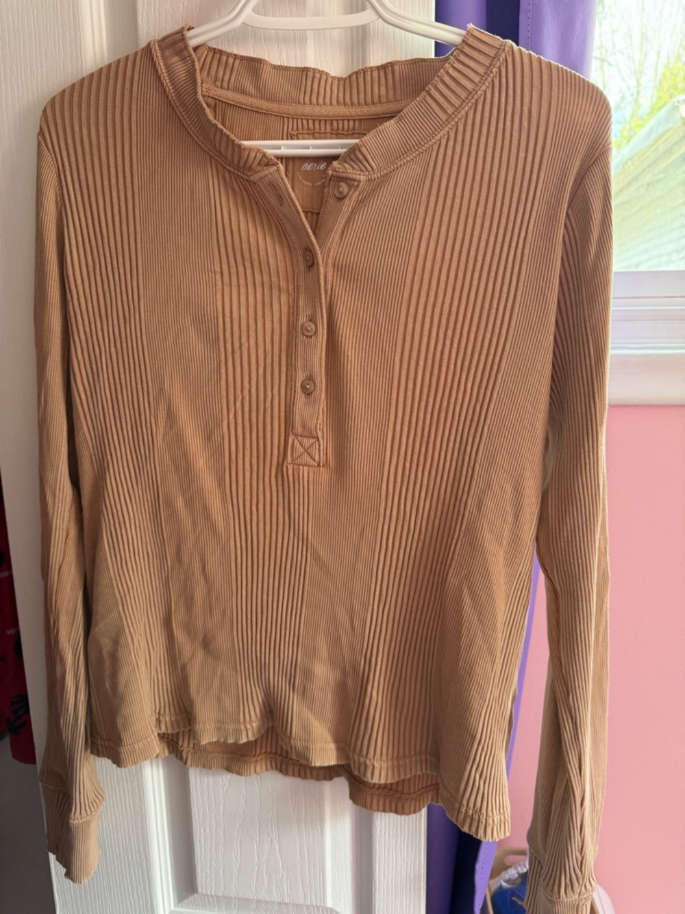 Aerie ribbed long sleeve shirt